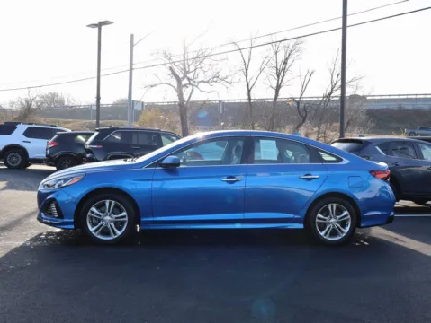 More photos of 2019 Hyundai Sonata SEL at Jay Wolfe Honda, MO
