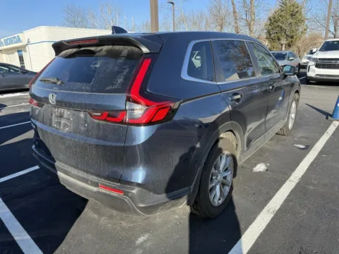More photos of 2025 Honda CR-V EX-L at Jay Wolfe Honda, MO