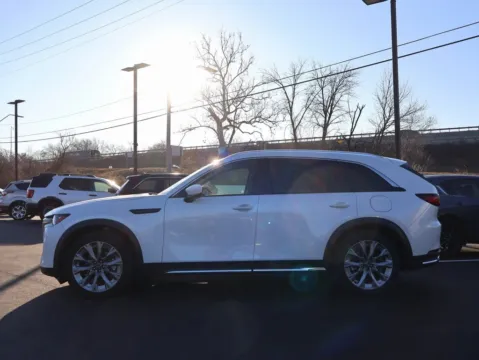 More photos of 2024 Mazda CX-90 3.3 Turbo Premium at Jay Wolfe Honda, MO