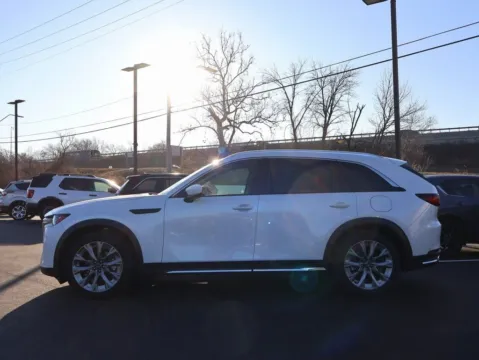 More photos of 2024 Mazda CX-90 3.3 Turbo Premium at Jay Wolfe Honda, MO