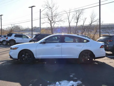 More photos of 2025 Honda Accord Hybrid Sport-L at Jay Wolfe Honda, MO