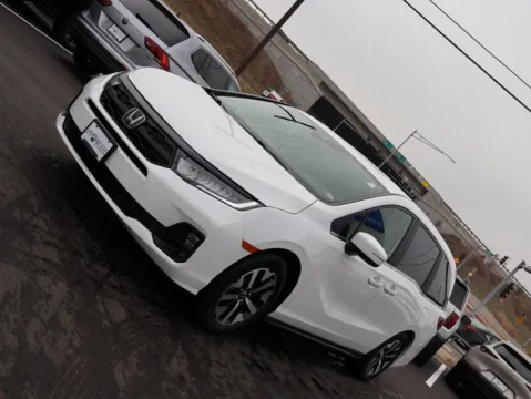 Another view of 2025 Honda Odyssey EX-L for sale in Kansas City, MO at Jay Wolfe Honda