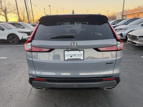 More photos of 2023 Honda CR-V Hybrid Sport Touring at Jay Wolfe Honda, MO
