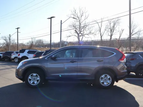 More photos of 2014 Honda CR-V LX at Jay Wolfe Honda, MO
