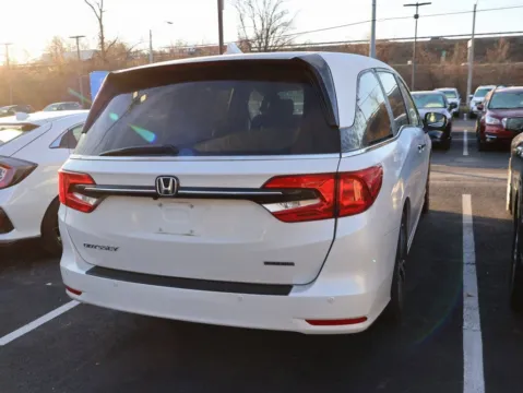 More photos of 2024 Honda Odyssey Touring at Jay Wolfe Honda, MO
