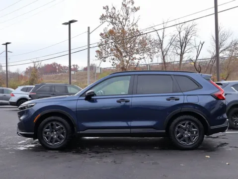 More photos of 2026 Honda CR-V Hybrid TrailSport at Jay Wolfe Honda, MO