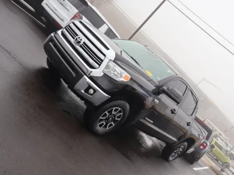 Another view of 2017 Toyota Tundra SR5 for sale in Kansas City, MO at Jay Wolfe Honda