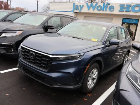 More photos of 2024 Honda CR-V LX at Jay Wolfe Honda, MO