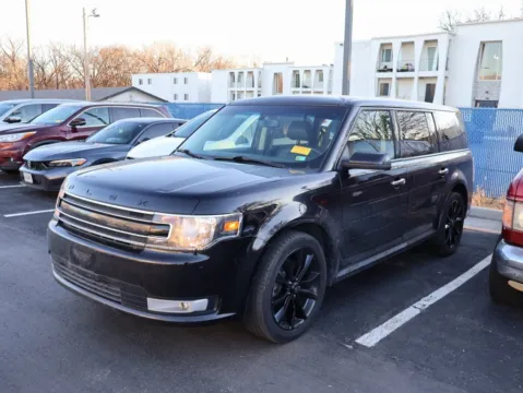 More photos of 2019 Ford Flex SEL at Jay Wolfe Honda, MO