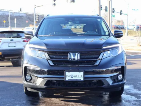 Photos of 2022 Honda Pilot Special Edition for sale in Kansas City, MO at Jay Wolfe Honda