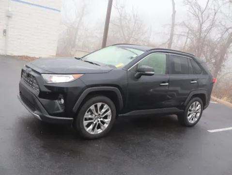 More photos of 2021 Toyota RAV4 Limited at Jay Wolfe Honda, MO