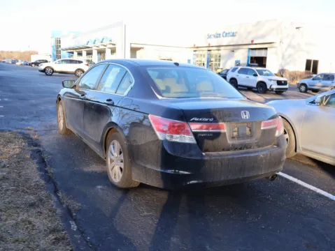 More photos of 2011 Honda Accord Sdn EX-L at Jay Wolfe Honda, MO