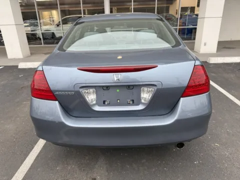 More photos of 2007 Honda Accord Sdn LX at Jay Wolfe Honda, MO