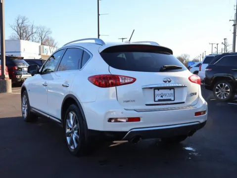 More photos of 2017 INFINITI QX50 at Jay Wolfe Honda, MO