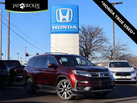 Red 2021 Honda Pilot Elite for sale in Kansas City, MO