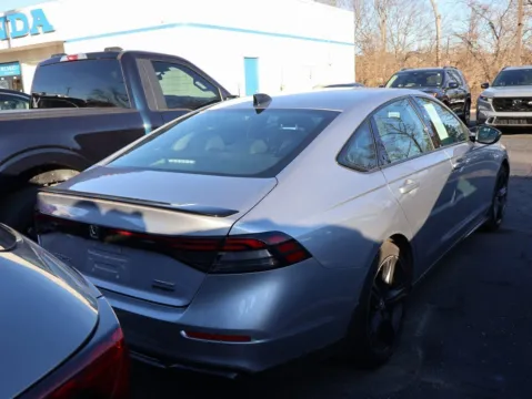 More photos of 2023 Honda Accord Hybrid Sport-L at Jay Wolfe Honda, MO