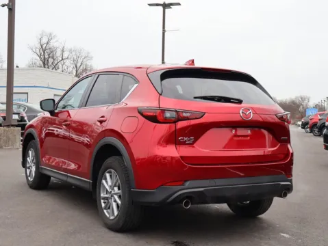 More photos of 2022 Mazda CX-5 2.5 S Preferred Package at Jay Wolfe Honda, MO