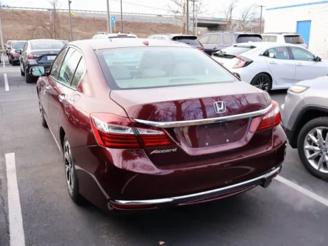 More photos of 2016 Honda Accord Sedan EX-L at Jay Wolfe Honda, MO