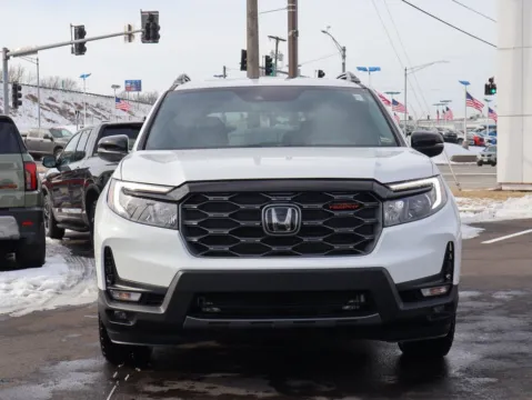 Photos of 2023 Honda Passport TrailSport for sale in Kansas City, MO at Jay Wolfe Honda