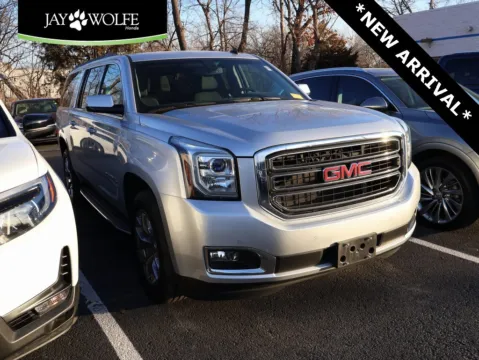 Silver 2015 GMC Yukon XL SLE for sale in Kansas City, MO