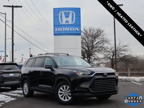 Black 2024 Toyota Grand Highlander XLE for sale in Kansas City, MO