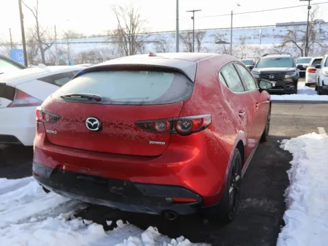 More photos of 2019 Mazda Mazda3 Hatchback w/Premium Pkg at Jay Wolfe Honda, MO