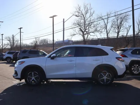 More photos of 2023 Honda HR-V EX-L at Jay Wolfe Honda, MO