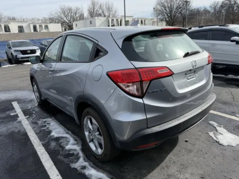 More photos of 2017 Honda HR-V LX at Jay Wolfe Honda, MO