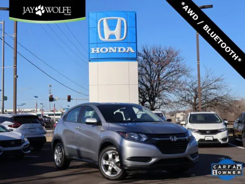 Silver 2017 Honda HR-V LX for sale in Kansas City, MO