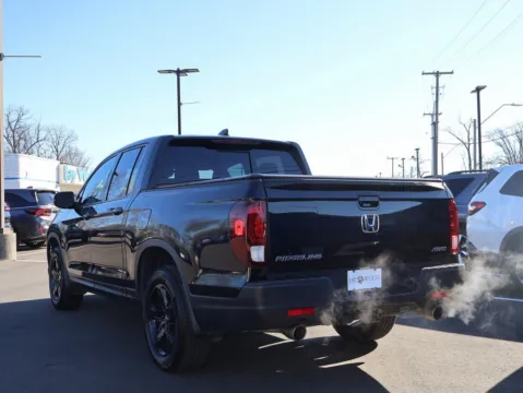 More photos of 2021 Honda Ridgeline Black Edition at Jay Wolfe Honda, MO