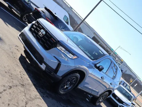 Another view of 2025 Honda Pilot TrailSport for sale in Kansas City, MO at Jay Wolfe Honda