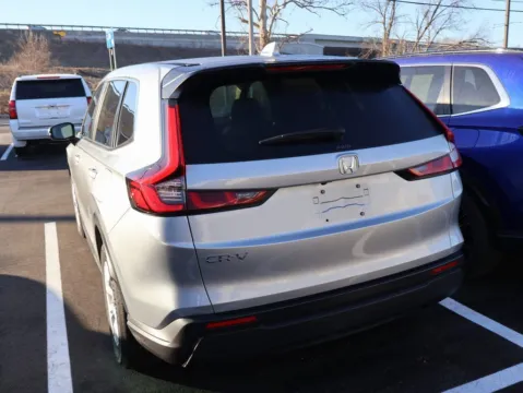 More photos of 2025 Honda CR-V LX at Jay Wolfe Honda, MO