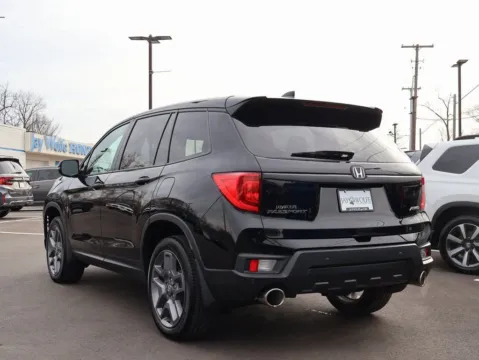 More photos of 2023 Honda Passport EX-L at Jay Wolfe Honda, MO