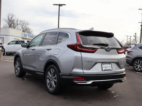 More photos of 2022 Honda CR-V Hybrid Touring at Jay Wolfe Honda, MO