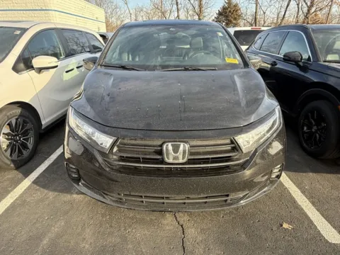 Photos of 2023 Honda Odyssey Sport for sale in Kansas City, MO at Jay Wolfe Honda