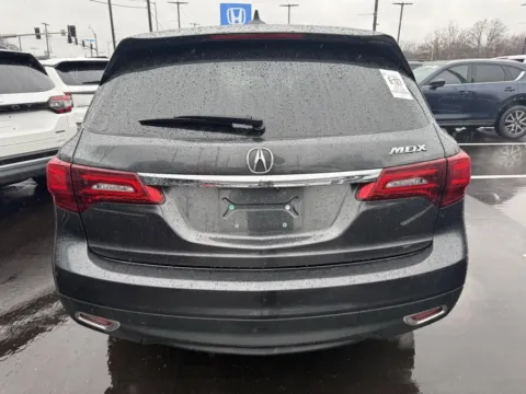 More photos of 2016 Acura MDX 3.5L at Jay Wolfe Honda, MO