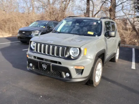 Another view of 2022 Jeep Renegade Latitude for sale in Kansas City, MO at Jay Wolfe Honda