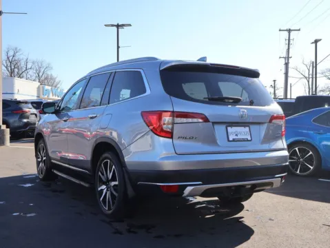 More photos of 2022 Honda Pilot Elite at Jay Wolfe Honda, MO