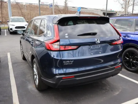 More photos of 2024 Honda CR-V EX at Jay Wolfe Honda, MO