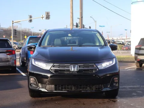 Photos of 2026 Honda Odyssey EX-L for sale in Kansas City, MO at Jay Wolfe Honda