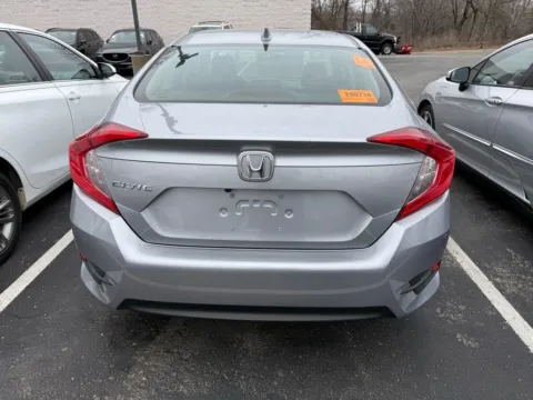 More photos of 2018 Honda Civic Sedan EX at Jay Wolfe Honda, MO