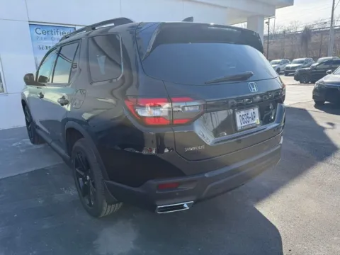 More photos of 2025 Honda Pilot Black Edition at Jay Wolfe Honda, MO