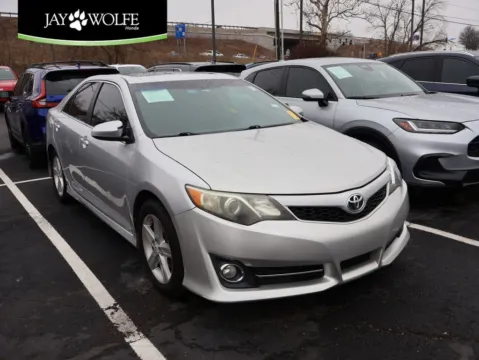 Silver 2012 Toyota Camry SE for sale in Kansas City, MO