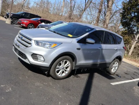 More photos of 2019 Ford Escape SE at Jay Wolfe Honda, MO