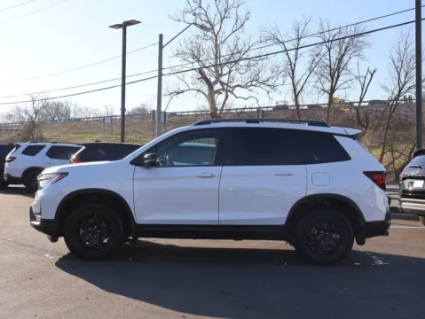 More photos of 2024 Honda Passport TrailSport at Jay Wolfe Honda, MO