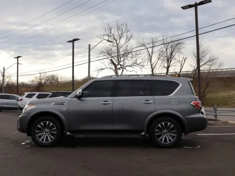 More photos of 2017 Nissan Armada SL at Jay Wolfe Honda, MO