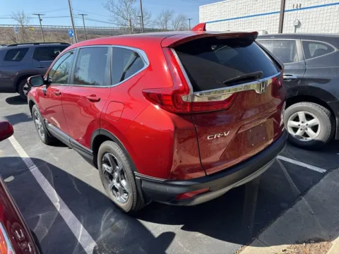 More photos of 2018 Honda CR-V EX-L at Jay Wolfe Honda, MO