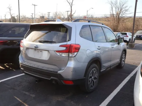More photos of 2020 Subaru Forester Premium at Jay Wolfe Honda, MO