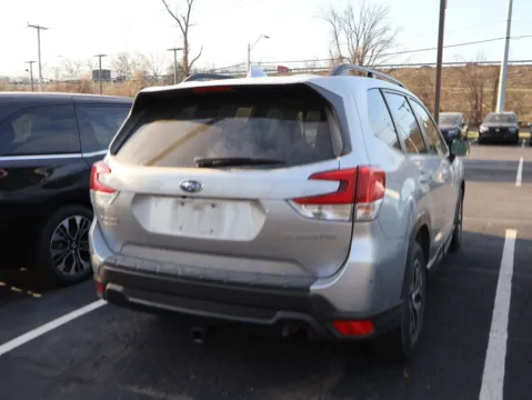 More photos of 2020 Subaru Forester Premium at Jay Wolfe Honda, MO
