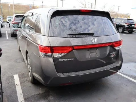 More photos of 2016 Honda Odyssey Touring at Jay Wolfe Honda, MO
